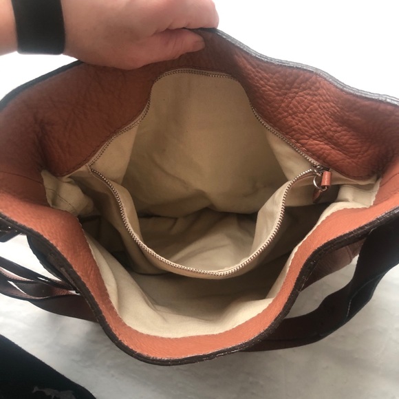 Authentic Chloe Messenger Bag - Picture 10 of 10